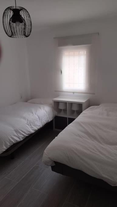 Apartamento Moderno A 1Km De Granada Exterior photo